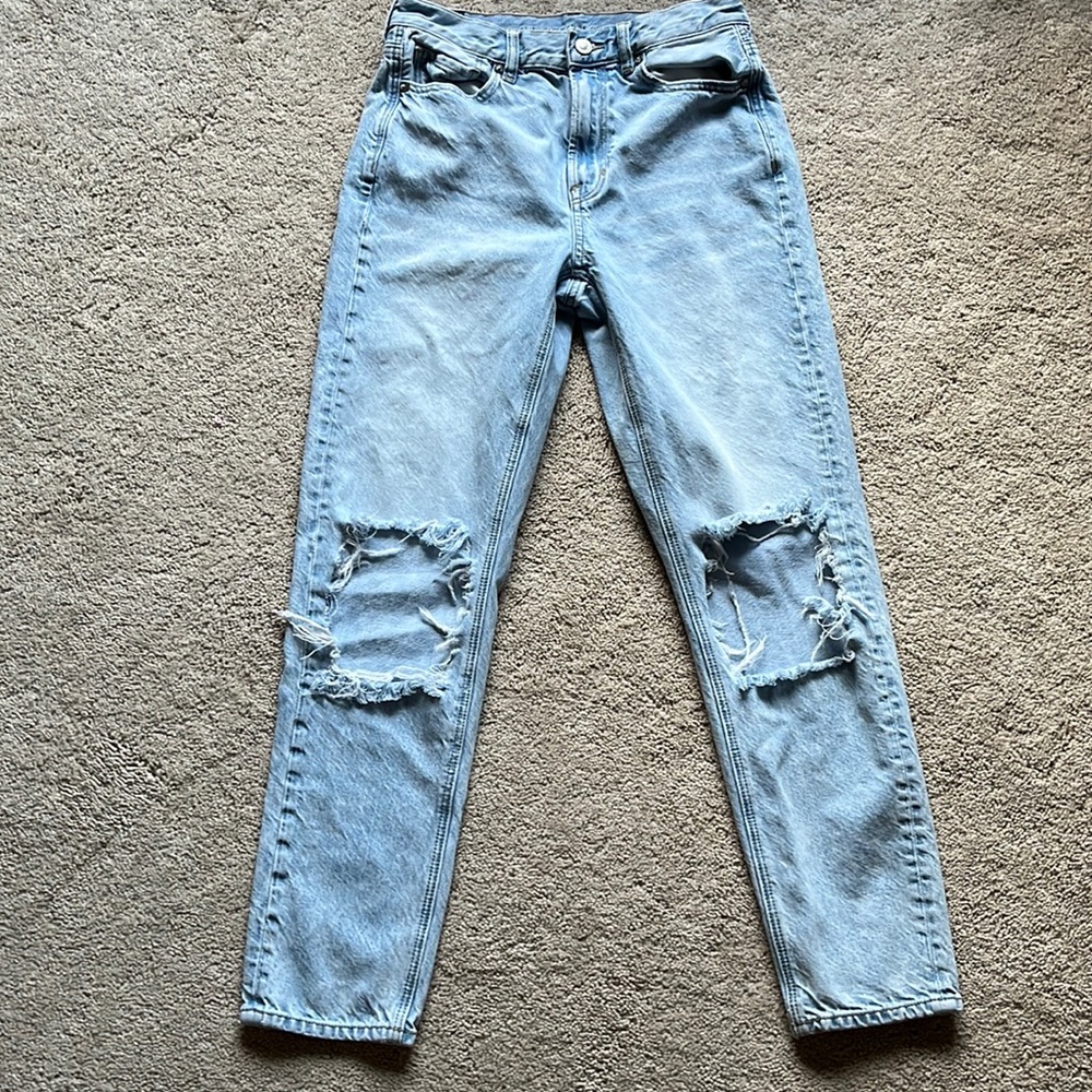 American eagle mom jeans